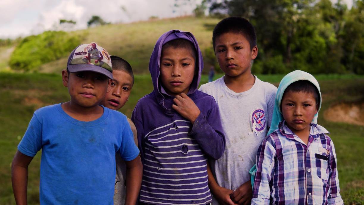Buscaron 25 festivales con diferentes fechas de entrega y ganaron el de Ícaro para participar por Honduras, luego fueron escogidos para el Festival de las Voces.