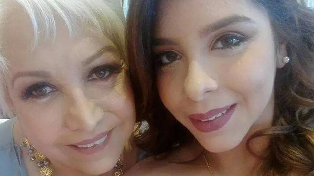 El policía local preguntó a Nallely Pérez de Villarreal si el contenido del paquete era cocaína y ella respondió que sí. 