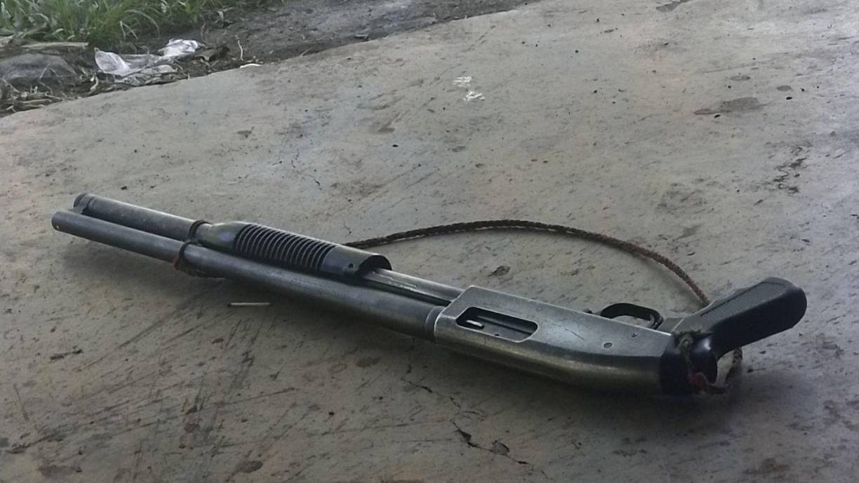 En sus fotos en redes sociales, Rudis Leonor parecía un hombre tranquilo, sin embargo, siempre portaba un revolver, que mostraba con orgullo, además, publicaba fotografías de otras armas de fuego.