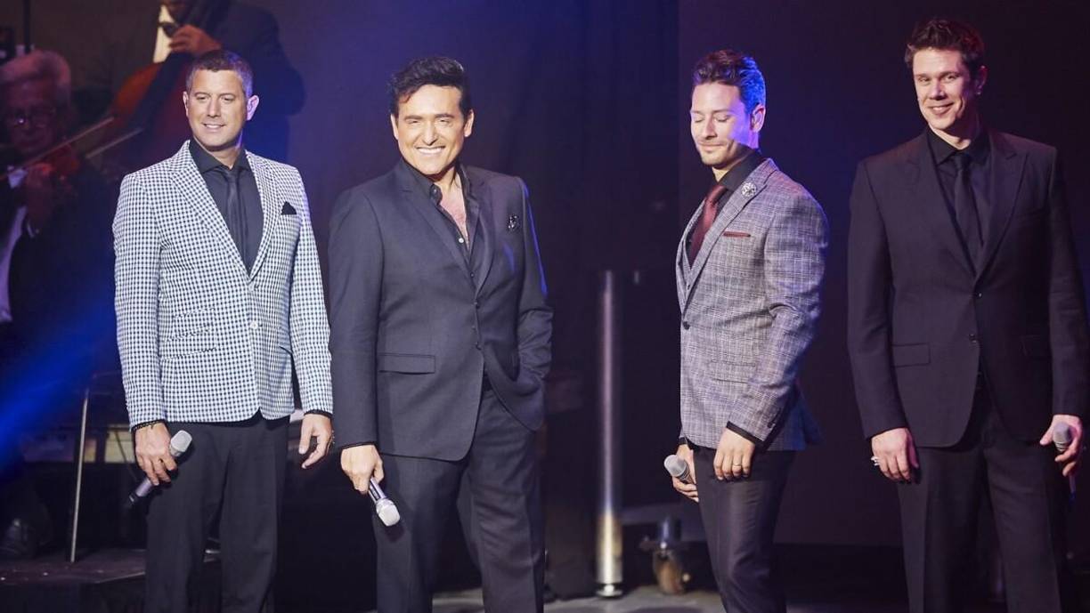 “Con gran pesar les hacemos saber que nuestro amigo y socio Carlos Marín ha fallecido. Sus amigos, familiares y fans lo echarán de menos. Nunca habrá otra voz o espíritu como Carlos”, señala el tuit.