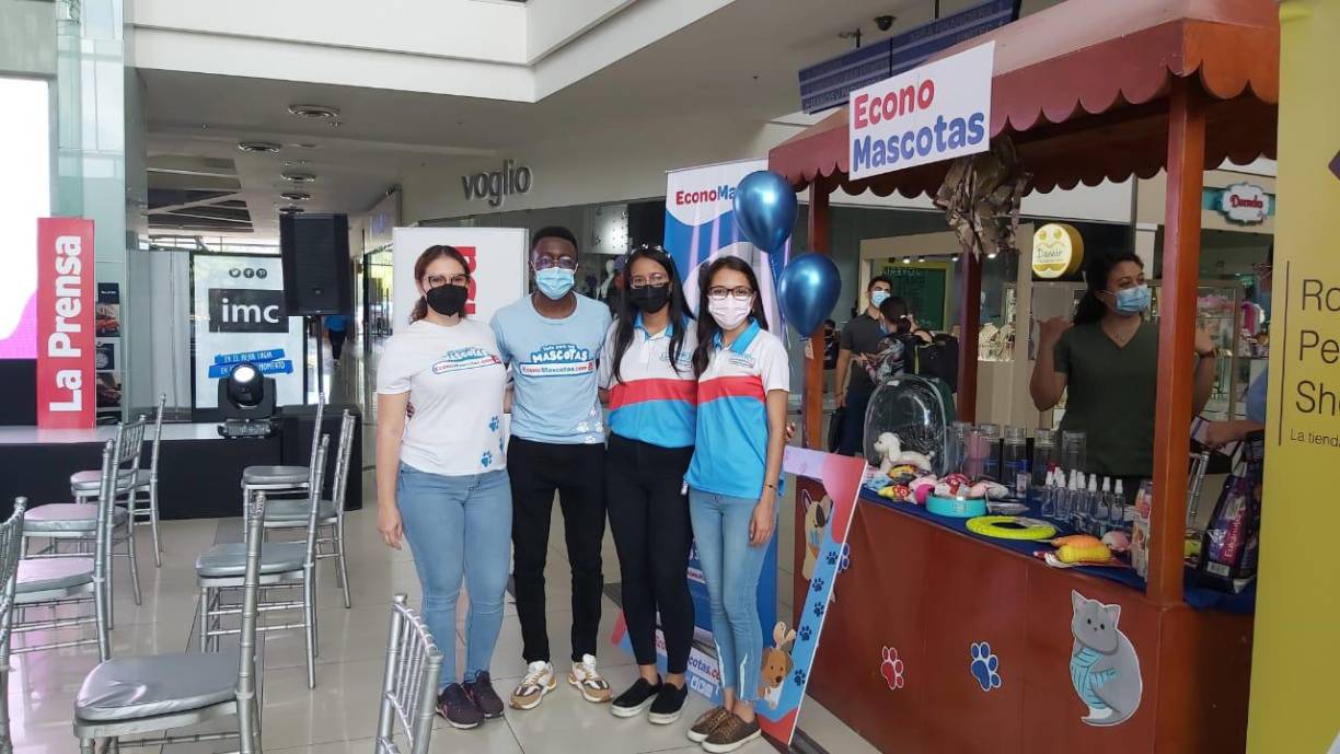 Añadió que “invitamos a los sampedranos para que vengan con sus mascotas y además los exhortamos a que hagan sus donaciones a la Fundación Amor y Abrigo”.