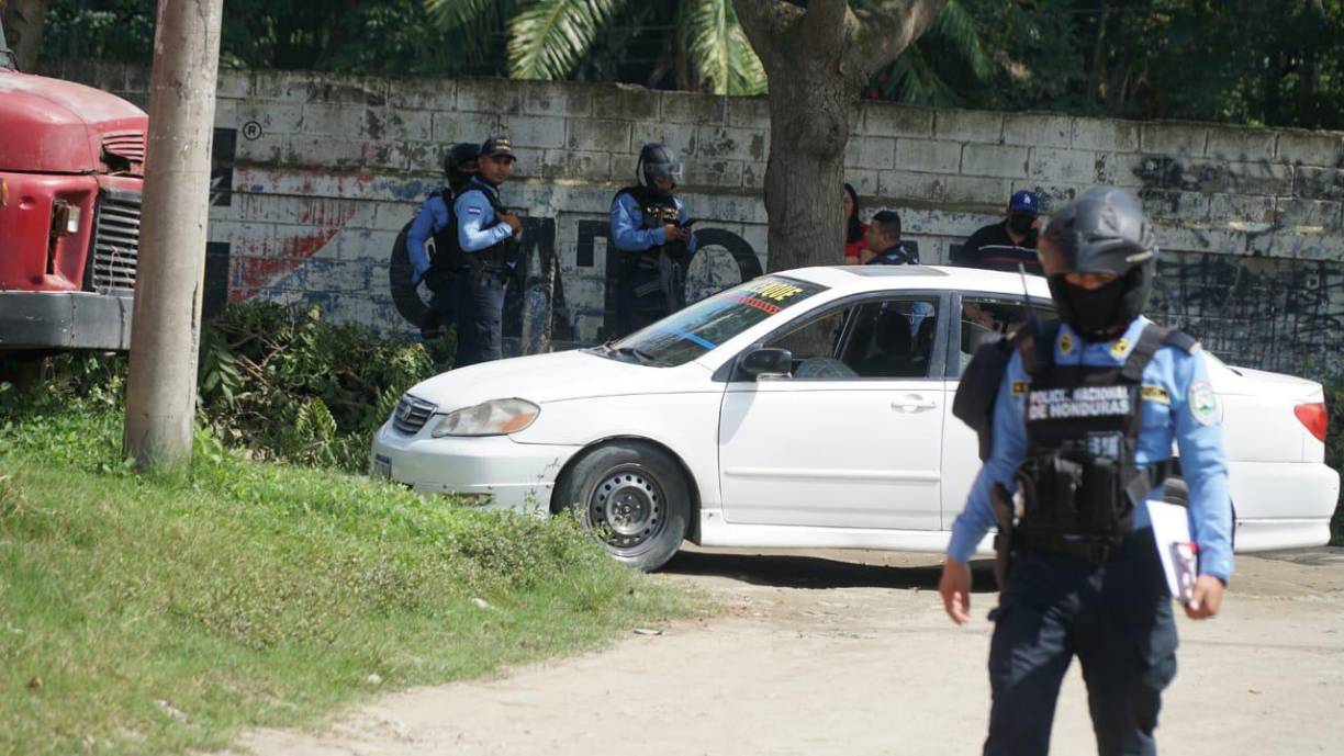 Una hija del ahora occiso llegó a la escena y lamentó el crimen contra el ciudadano.
