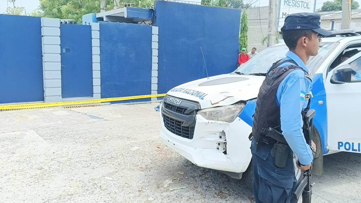 La línea de investigación policial será reforzada por la revisión de cámaras de seguridad que están en esa zona, como indicó la misma entidad. 