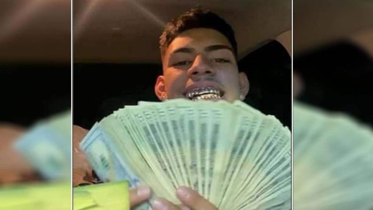 David Guerra y Ezra Guerra son acusados de posesión ilegal de armas, posesión de sustancias controladas con intención de distribuirlas. Además que a David por conducir de forma imprudente.