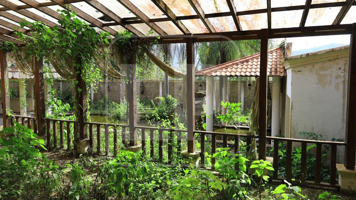 FOTOS: Así lucen por dentro las lujosas casas en el olvido de los Valle Valle en Copán