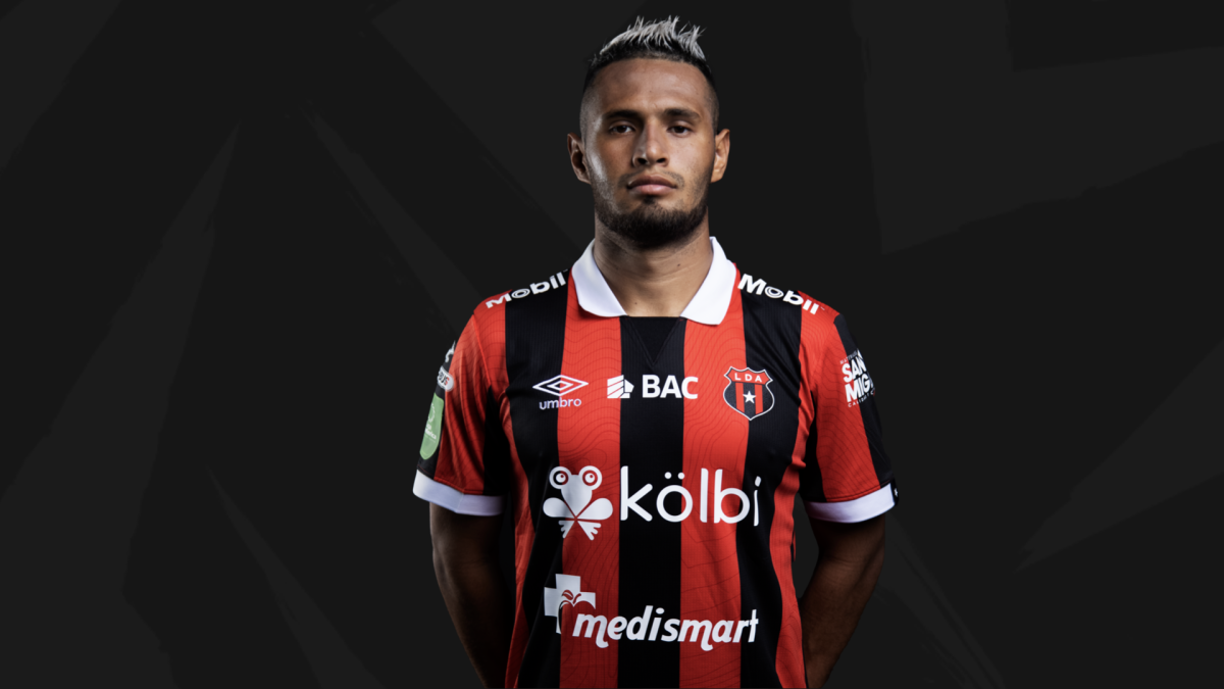 De acuerdo a lo referido por Samuel García, Nájar también pidió el fichaje de Alexander López, para unirse a la plantilla de Olancho FC.