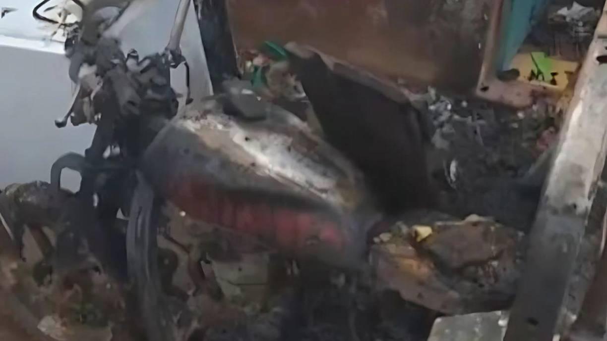 Ante esta situación, la Policía ha recomendado que la familia busque <b>ayuda profesional</b> para César, dado el riesgo que representa su conducta.