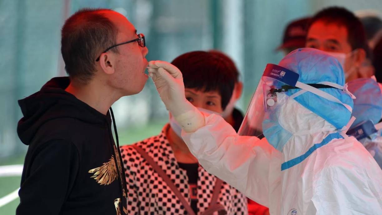 El Centro Chino de Control y Prevención de Enfermedades alertó la semana pasada de una tendencia en aumento de las infecciones generales por enfermedades respiratorias agudas, entre estas el metapneumovirus humano.