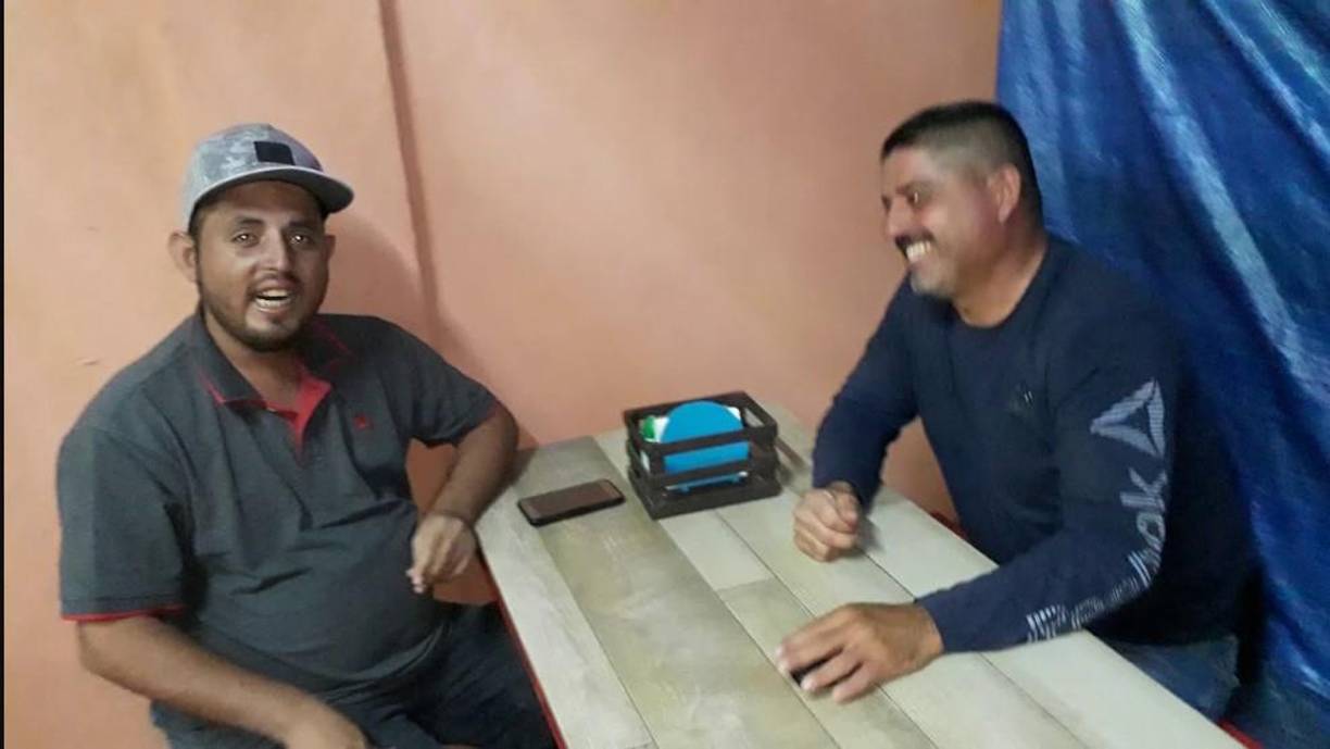 Internautas han compartido sus condolencias para <i>El Kuate de Caborca</i> y los familiares del <i>El Wiko</i>, asegurando que gracia a su video viral en redes sociales, siempre será recordado con alegría por millones de mexicanos que continúan enunciado su popular frase: ‘Afedo, camate pofavo’.