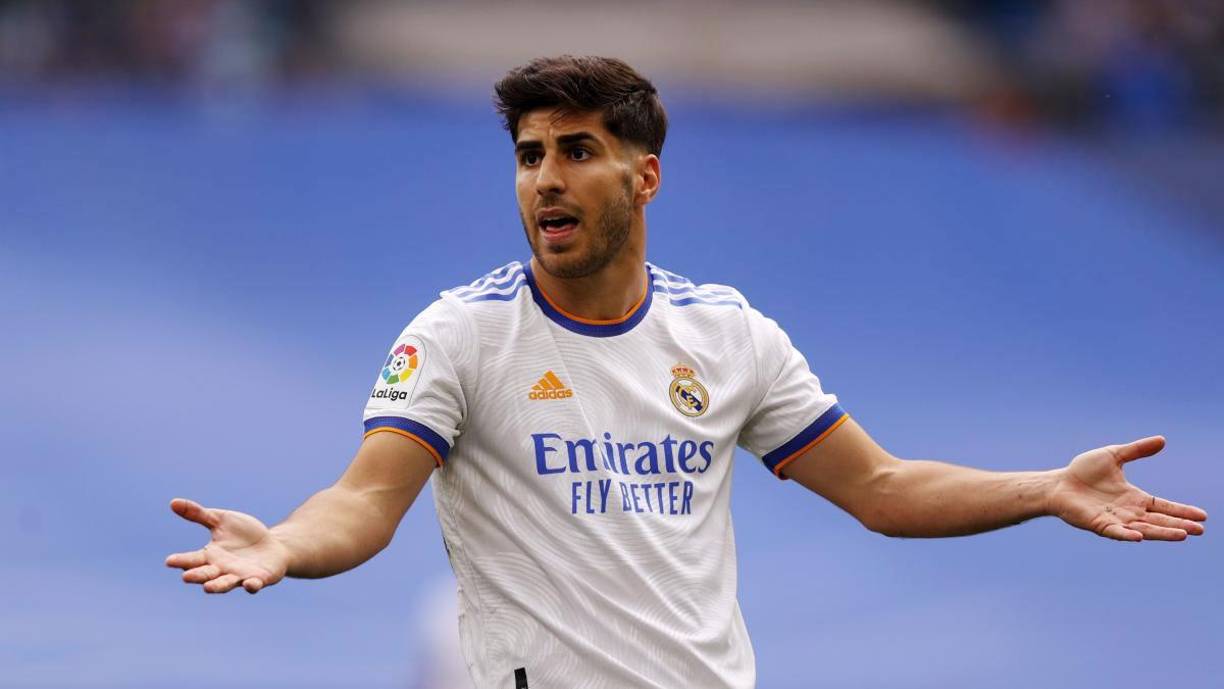 El programa ‘El Chiringuito’ informa que “ha habido una oferta por Marco Asensio pero quiere quedarse en el Real Madrid”. “He preguntado a su entorno y me han dicho que “sí, ha habido una oferta por Marco Asensio, pero de momento se quiere quedar en el Real Madrid”, explicó el periodista Álex Silvestre.
