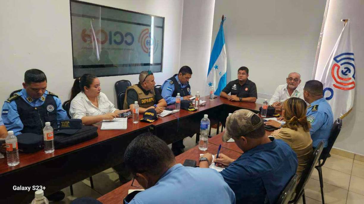 Autoridades de Choloma se reunieron con jefes policiales de la zona norte para buscar estrategias en el combate a la delincuencia y reducir la violencia.