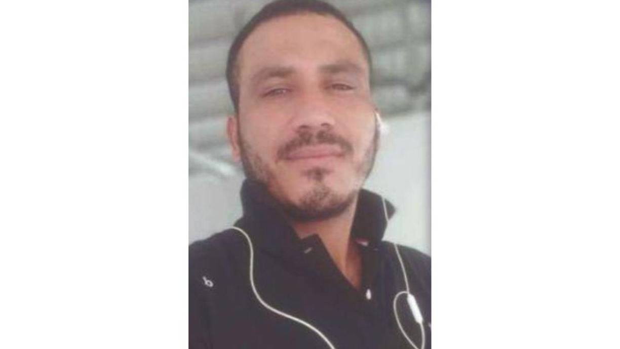 En esa ocasión, se encontraba en posesión de una pistola Glock calibre 9 mm con 14 cartuchos.