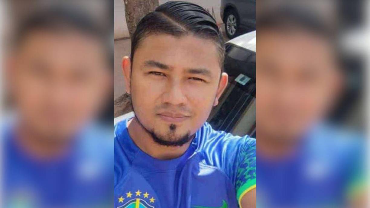 La tragedia sucedió en la tarde del 12 de agosto, cuando un joven, que se dirigía en su motocicleta por la zona mencionada, fue embestido por un pick-up.