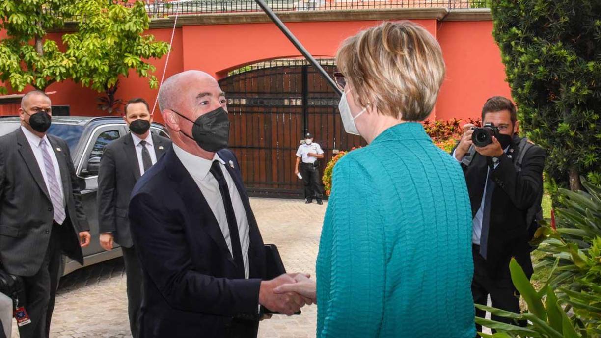 Otro tema de conversación fue el combate de la trata y tráfico de personas.