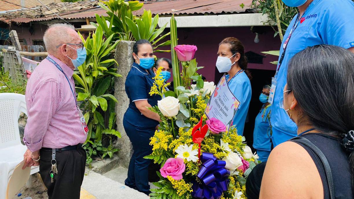 Castellanos fue trasladado por el Cuerpo de Bomberos al Hospital de Occidente, donde falleció debido a la gravedad de las heridas.