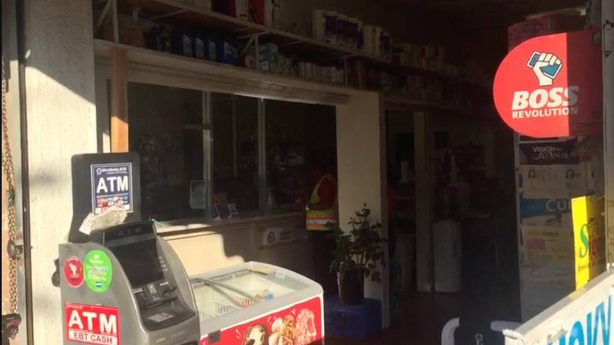 Nabor Herrera, nació en Chiapas, México. Sospecha que la persona que ganó es “latina”, “hispano”, porque la mayoría de sus clientes lo son. 