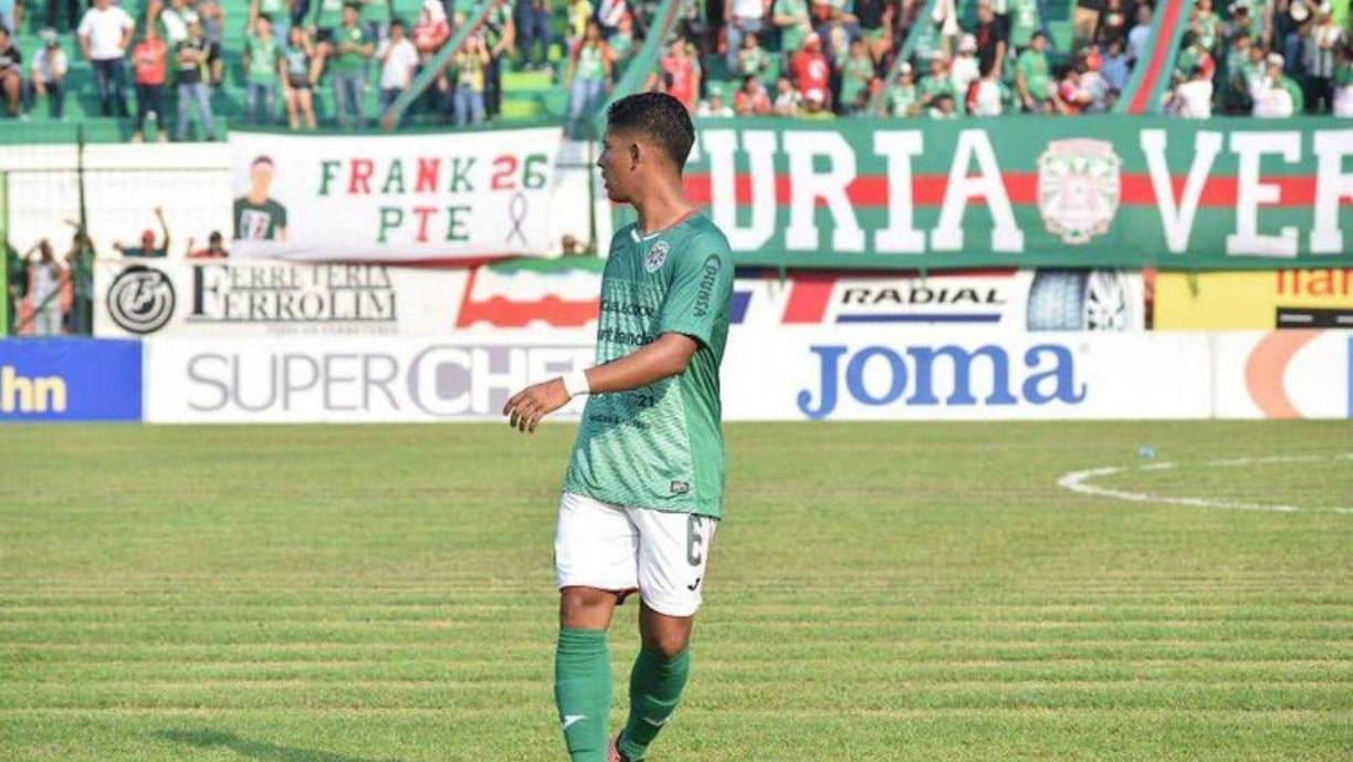 Walter Adrián Ramírez: Lateral por la banda izquierda que podría salir del Marathón. Diario LA PRENSA conoció que está en veremos su continuidad con el equipo verde.