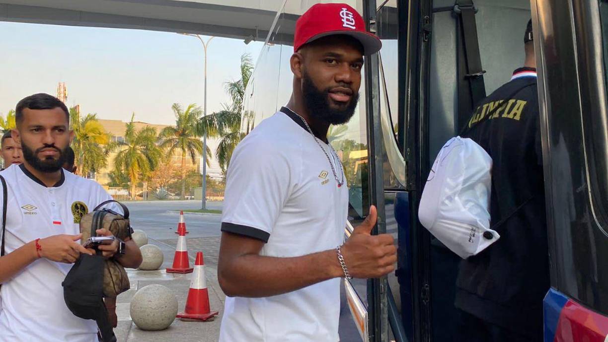 Así fue el banderazo de la Ultra Fiel para apoyar a Olimpia