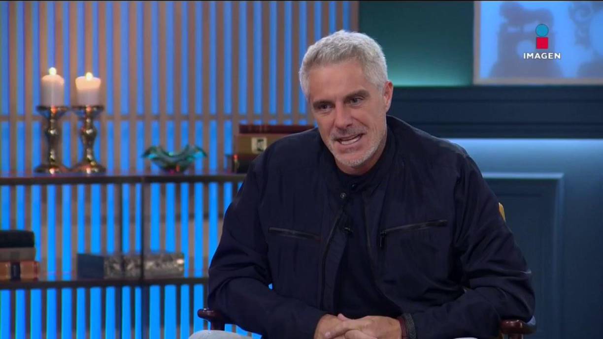 “Yo mantengo a María, yo pago la escuela de María, en algún momento Lisardo la pagó pero ahora con la pandemia quedó quebrado y la verdad es que si no hacemos equipo ¿cómo nos apoyamos? No me voy a pelear”, declaró.