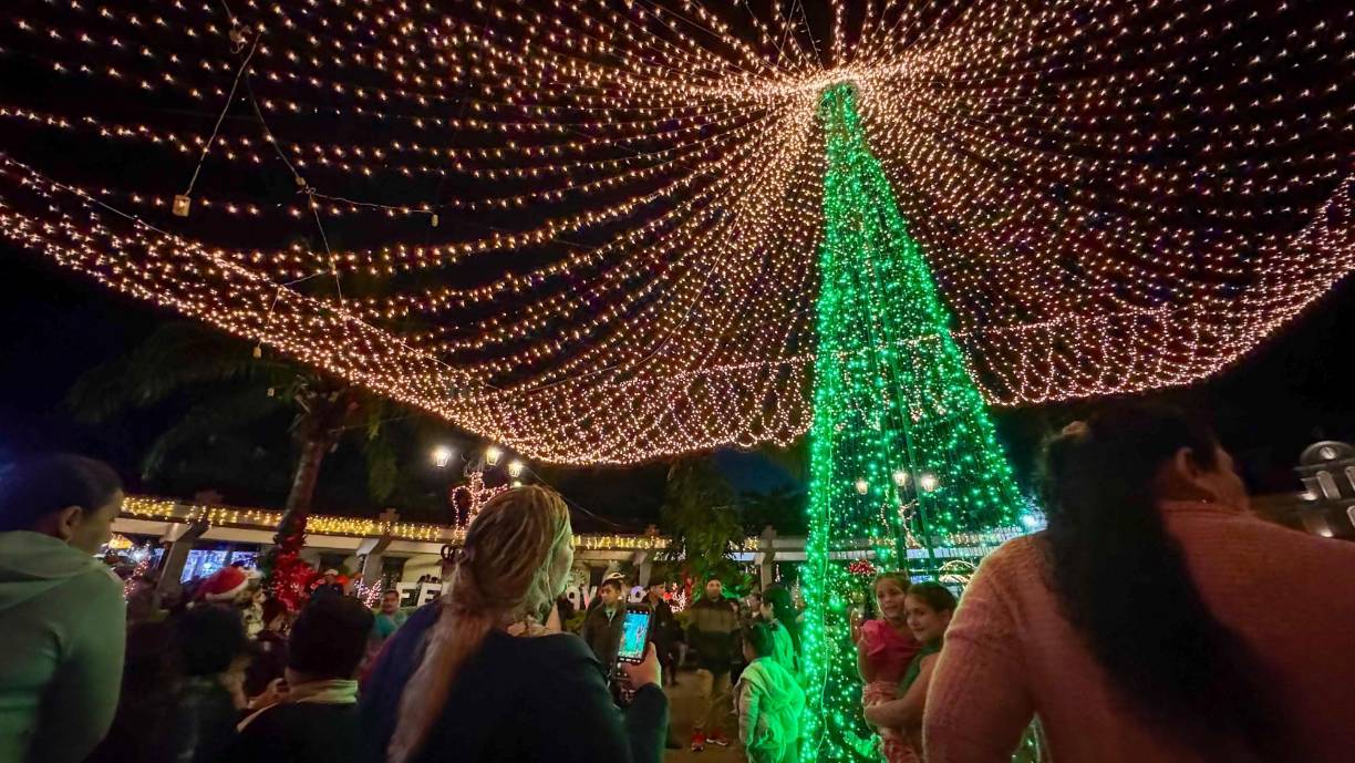 Martes 24 de diciembre: Santa en su trineo llevará regalos y alegría a los barrios del municipio.Sábado 28 de diciembre: Juegos tradicionales y música de marimba por la Fundación Welchez, además de la presentación musical del grupo Sol Luna.