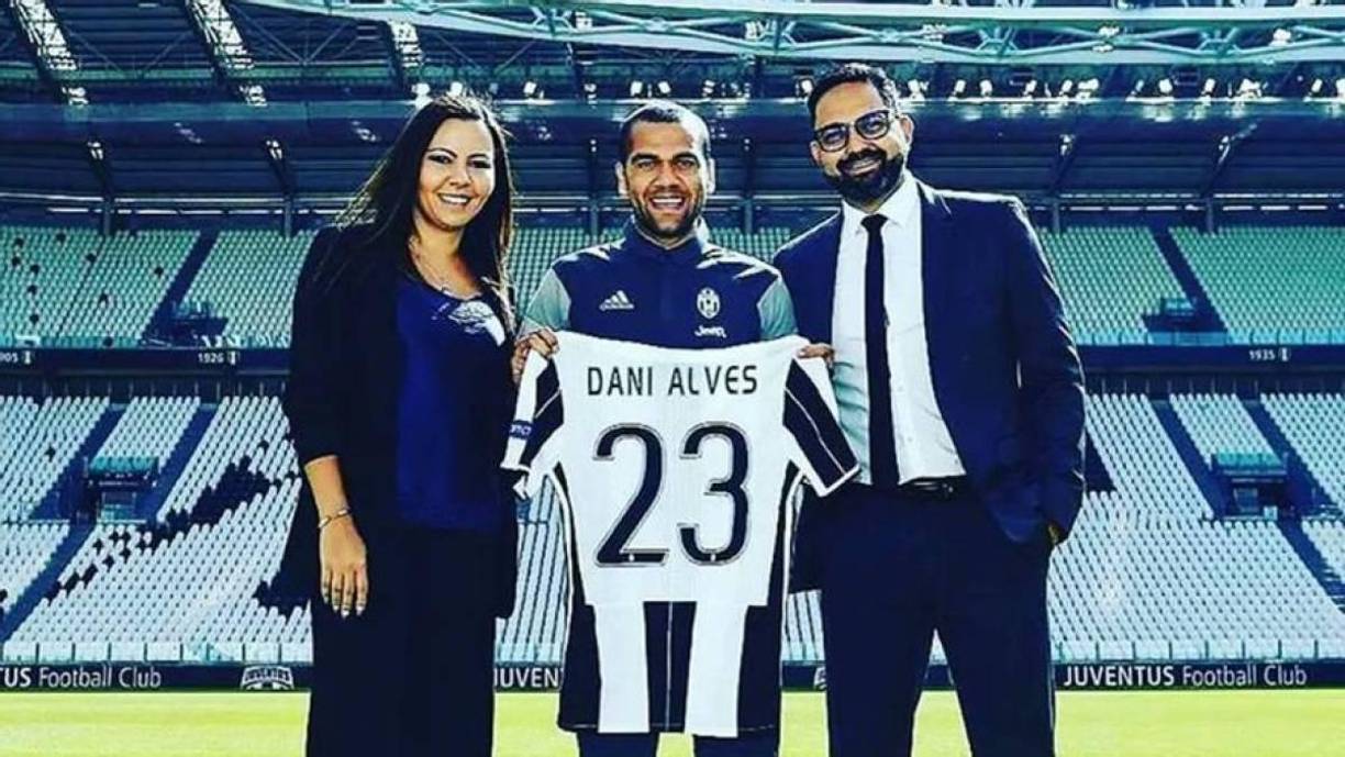 Asimismo, Dinorah Santana relata cómo manejaron la situación del caso de Dani Alves y su grupo de abogados.