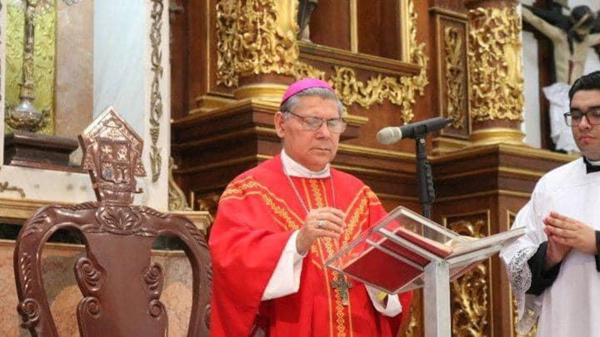 “Es una confabulación entre el comisionado Horacio Rocha, el paramilitar y alcalde Leonidas Centeno y el sacerdote Rafael Ríos. Ellos tres siempre andaban detrás de la cabeza del obispo Herrera”, dijo, por su lado, la investigadora nicaragüense exiliada Martha Patricia Molina, autora del estudio ‘Nicaragua: ¿Una Iglesia perseguida?’.