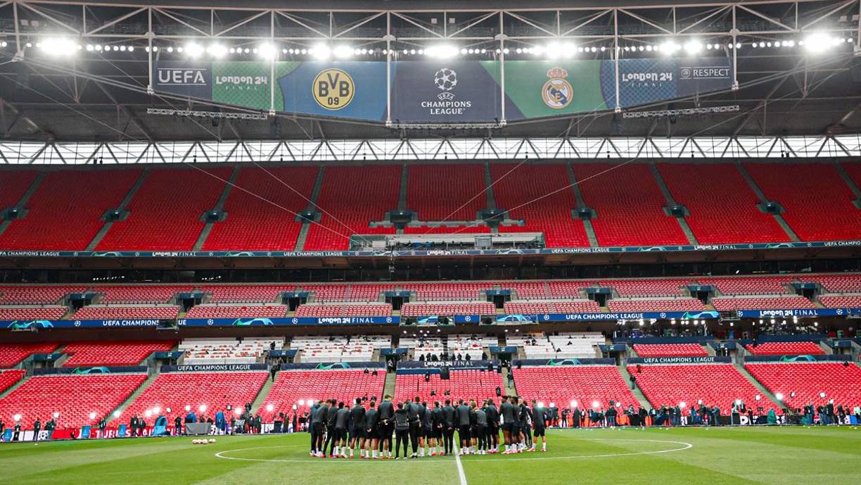 La plantilla del Real Madrid comandada por Carlo Ancelotti preparó el partido decisivo por el título en el mítico estadio de Londres. El sábado se miden al Borussia Dortmund.