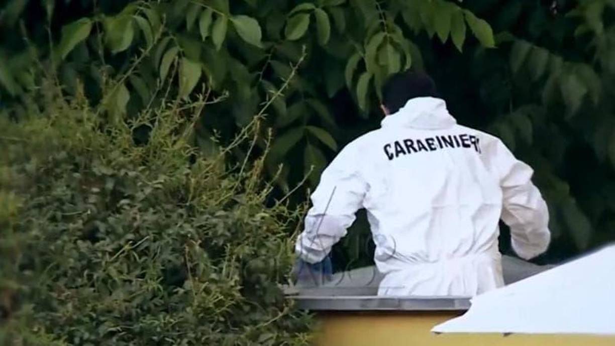 Las pericias revelaron que el bebé estaba vivo al ser enterrado, solo dos días antes de que la familia viajara a Estados Unidos.