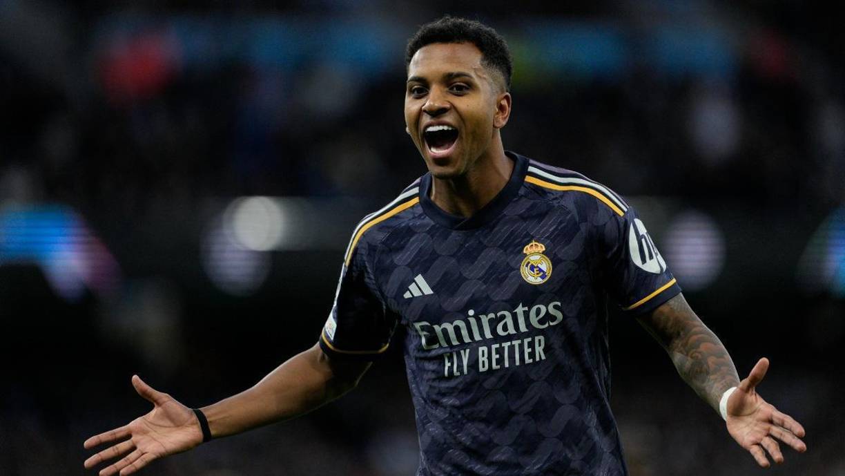 BOMBA / Con la salida de Julián Álvarez al Atlético, el diario Marca publica que Pep Guardiola se fijaría en una figura del Real Madrid para ocupar ese puesto que queda vacío en Manchester City y el elegido sería Rodrygo. Cabe recordar que el brasileño ya fue vinculado este mismo año con los ‘Ciudadanos’.