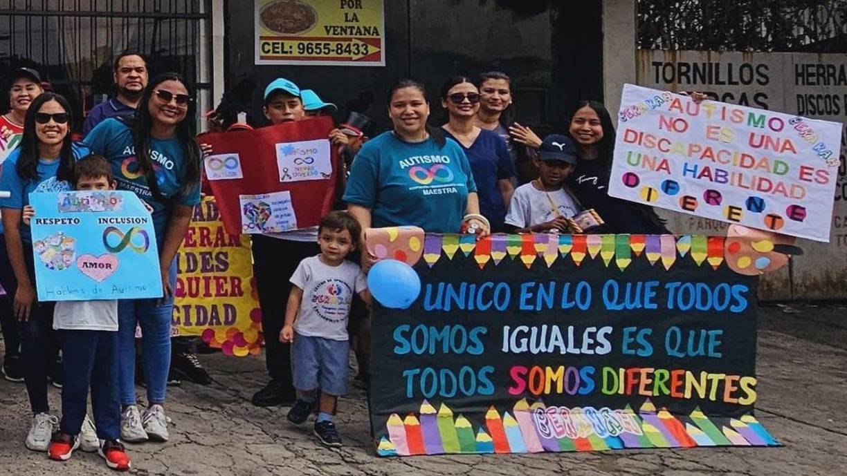 El evento fue organizado por el Centro de Aprendizaje y Desarrollo Integral <a rel="nofollow noopener noreferrer" href="https://www.facebook.com/berakah504" target="_blank">Berakah</a> de esta ciudad. La comprensión y la aceptación del autismo en la sociedad son cruciales para mejorar la inclusión y la calidad de vida de las personas con autismo.