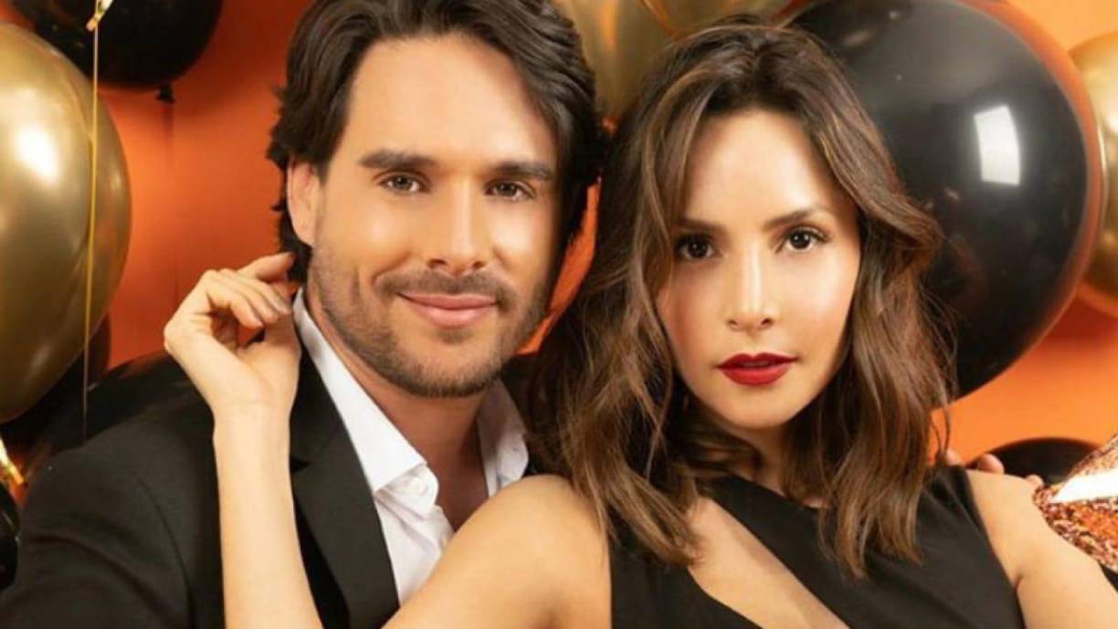 “Yo llevé el agua sucia. Si hubiera pasado algo de lo que me señalaban... se especuló de todo. Digamos la infidelidad, lo primero que la gente habla, pero si hubiera sido por eso, se hubiera dicho... Realmente yo no podía tomarme una foto con nadie y como no encontraban nada, alguien en Estados Unidos dijo que yo era gay”. explicó el actor. 