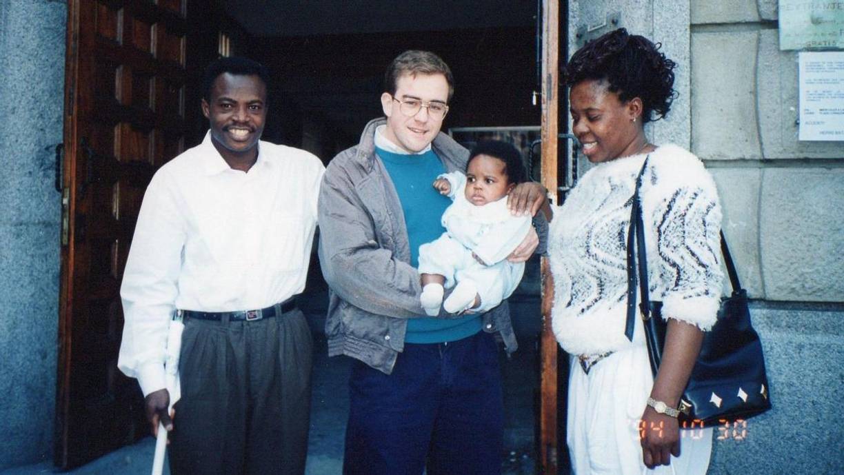 María, la madre de ambos, estaba embarazada de Iñaki cuando salió junto a su esposo, Félix, desde Ghana para buscar una vida mejor en Europa en 1994.