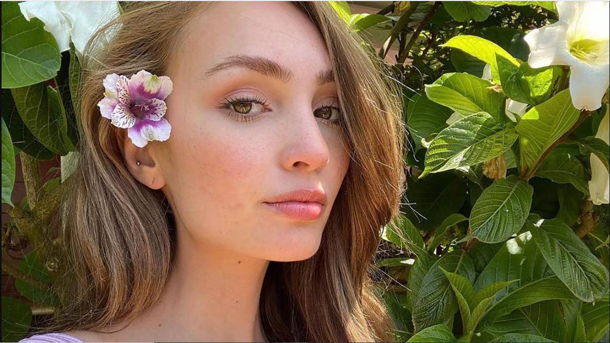 Y es que para muchos intrrnautas, el título de la mujer más bella del mundo estaba entre Miss Venezuela, Amanda Dudamel, o Andreína Martínez, Miss República Dominicana, ambas finalistas del certamen. (En la imagen, R’Bonney Gabriel presume su belleza natural).