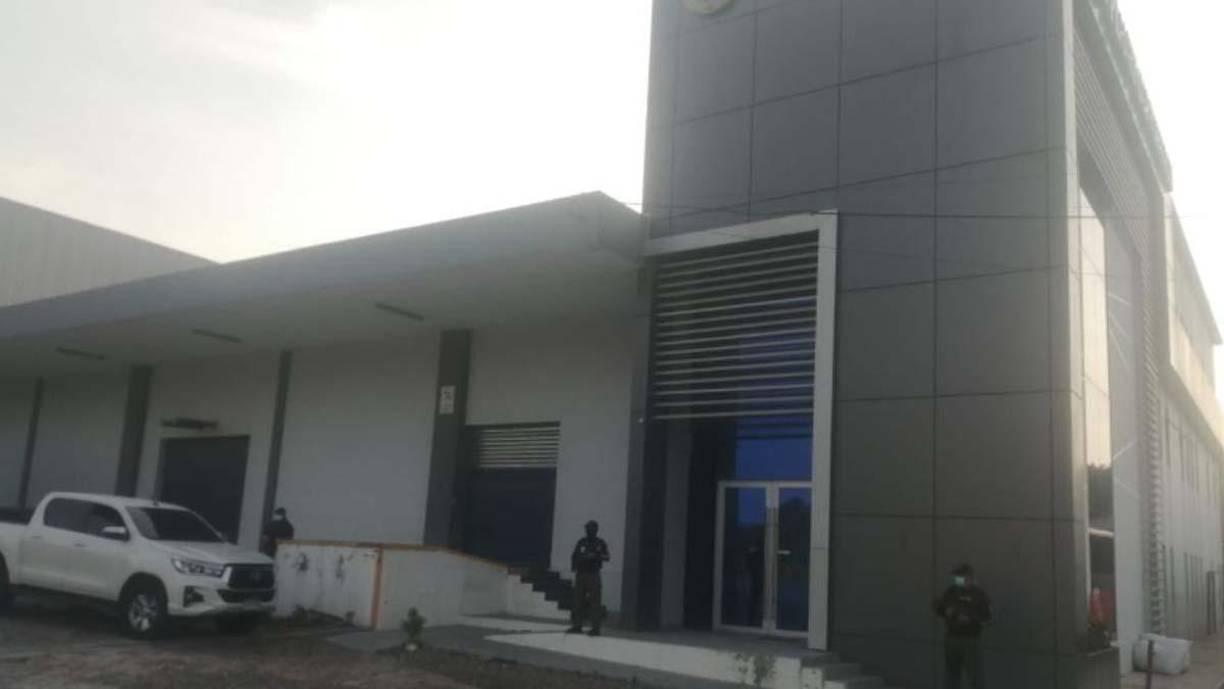 Entre lo asegurando están propiedades, sociedades mercantiles y productos financieros a Pedro Joel Fiallos Muñoz, Rafael Fiallos Molino y Douglas Alduvi Urquía, todos ellos investigados por tráfico ilícito de drogas y lavado de activos.