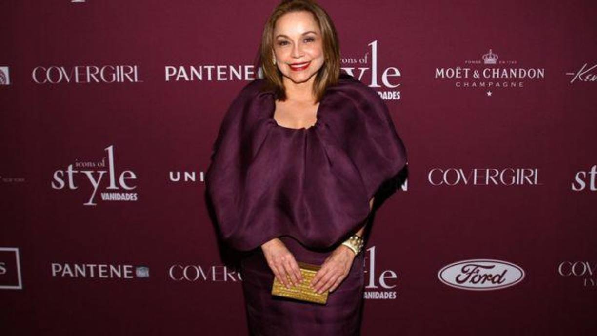 González tendrá que comparecer ante la justicia estadounidense y podría ser condenada hasta a 20 años de prisión por el delito de contrabando.