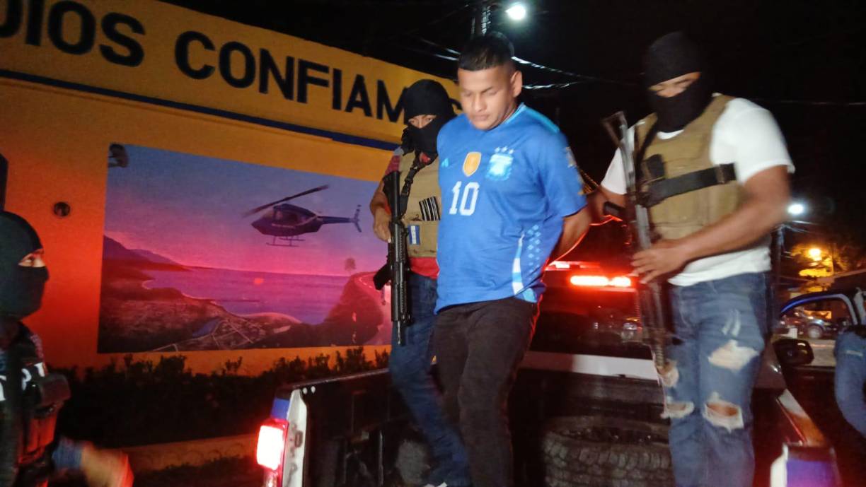 Se trata de Sadiel Isaac Hernández Álvarez, de 19 años de edad. 