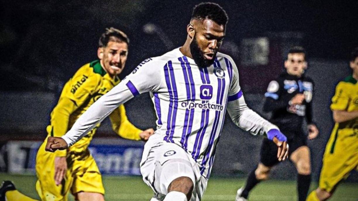 Jorge Benguché - Pedro Troglio confirmó que el delantero hondureño “tiene que arreglar un tema contractual en Uruguay y volver. Se va a quedar (en Olimpia) y tiene que pelear como todos los demás”.