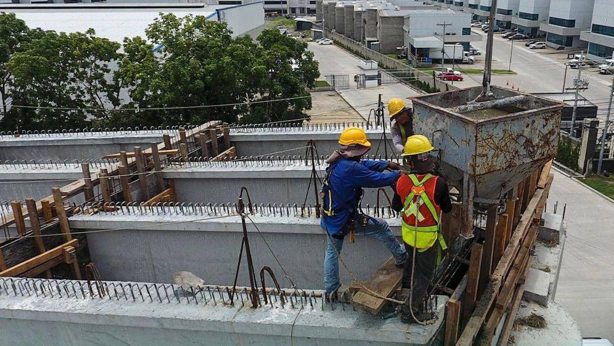 El intercambiador del este se comenzó a construir en plena pandemia y desde que comenzaron los trabajos no se han paralizado.