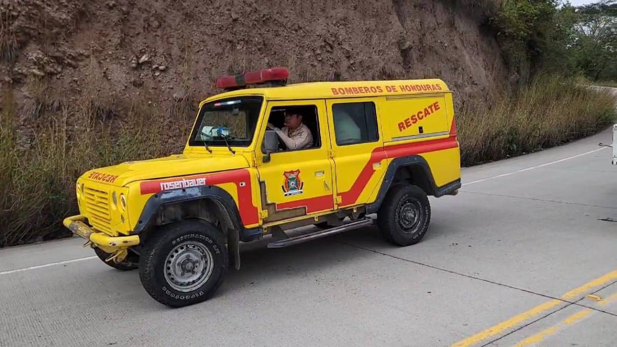 Ambos jóvenes recibieron auxilio por parte de personas qué pasaban por el lugar al momento de la Colisión y por elementose del cuerpo de Bomberos asignados a la ciudad de Santa Rosa de Copán, ambos fueron trasladados de emergencia a bordó de un vehículo particular y en una ambulancia del cuerpo de bomberos, hasta las instalaciones del Hospital Regional De Occidente.
