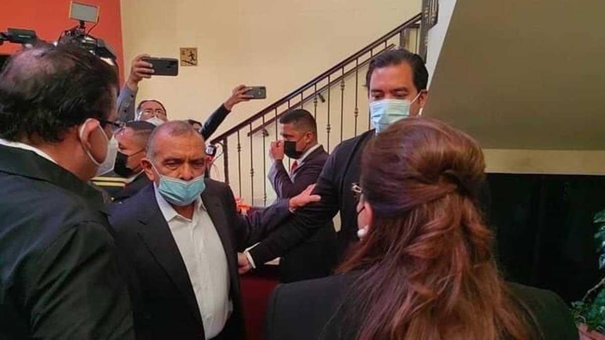 La presidenta de Honduras, Xiomara Castro, expresó este jueves su solidaridad con los familiares de los cuatro jóvenes “asesinados vilmente”, incluido un hijo del expresidente Porfirio Lobo, y aseguró que su Gobiern