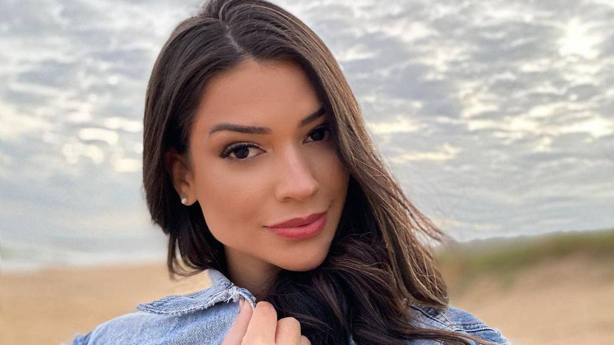 Correia, quien fue coronada Miss Continentes Unidos Brasil en 2018, falleció el lunes en un hospital privado de la ciudad brasileña de Macao dos meses después de la cirugía.