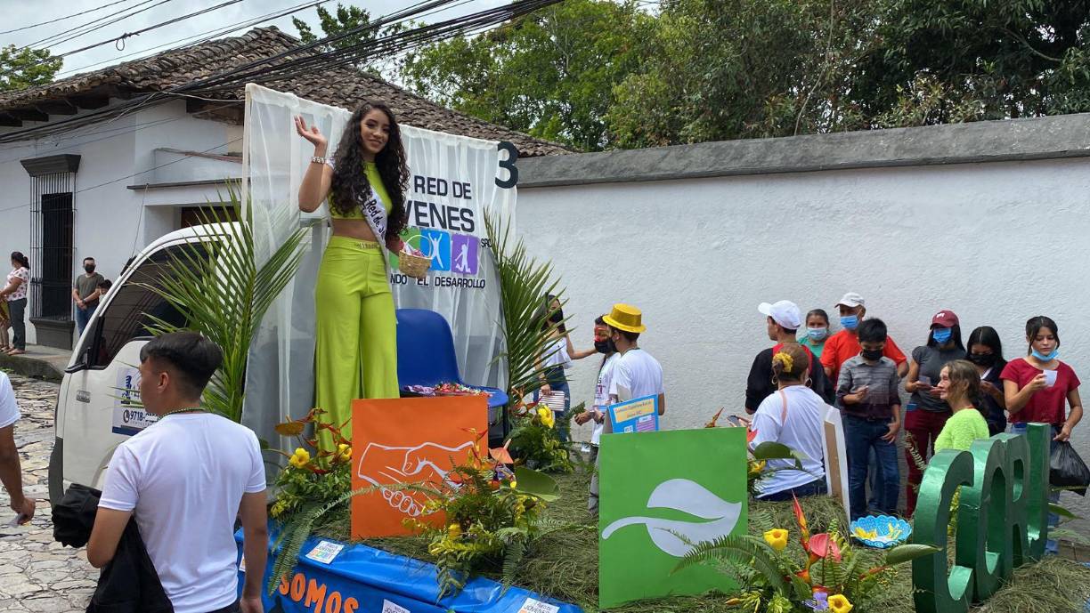 En el mismo evento se rendirá un homenaje a la Profesora Zoila Cáceres y al Profesor Francis Valenzuela, ambos ciudadanos reconocidos por su voluntariado sostenido durante décadas en Santa Rosa.