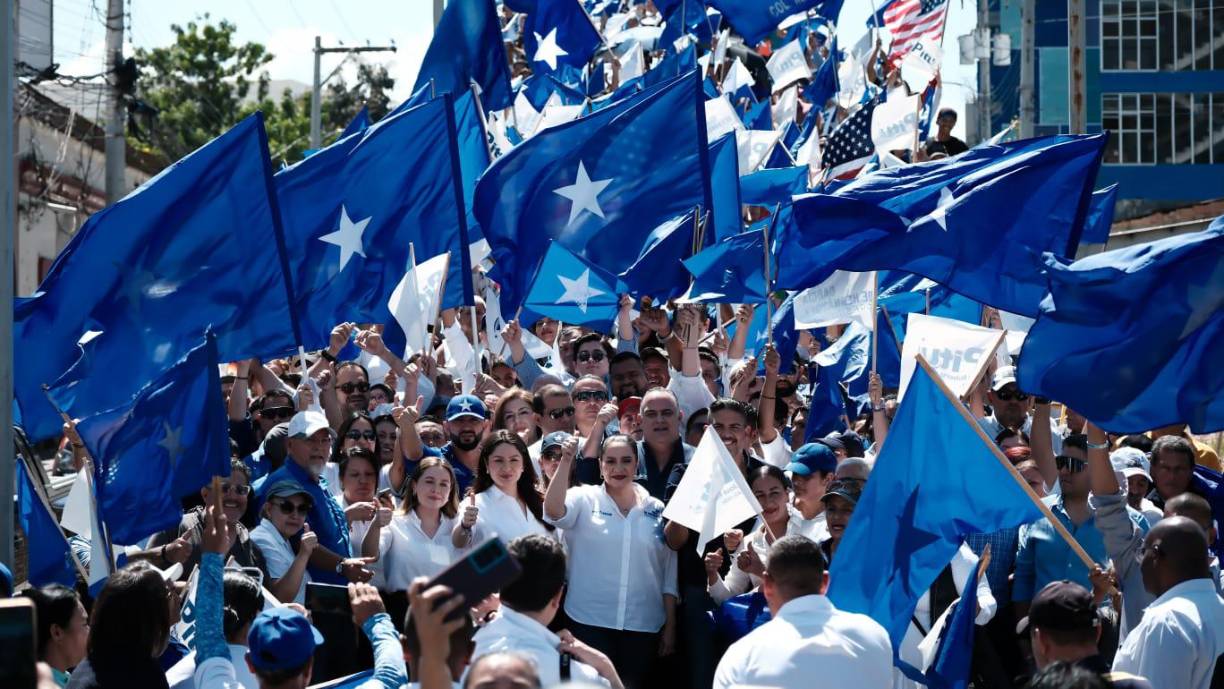 García subrayó su intención de reinstaurar los programas sociales que, según ella, han sido solicitados por la población a lo largo del país, particularmente el programa “Vida Mejor”, una iniciativa emblemática de administraciones previas del Partido Nacional que busca mejorar las condiciones de vida de los sectores más vulnerables. 