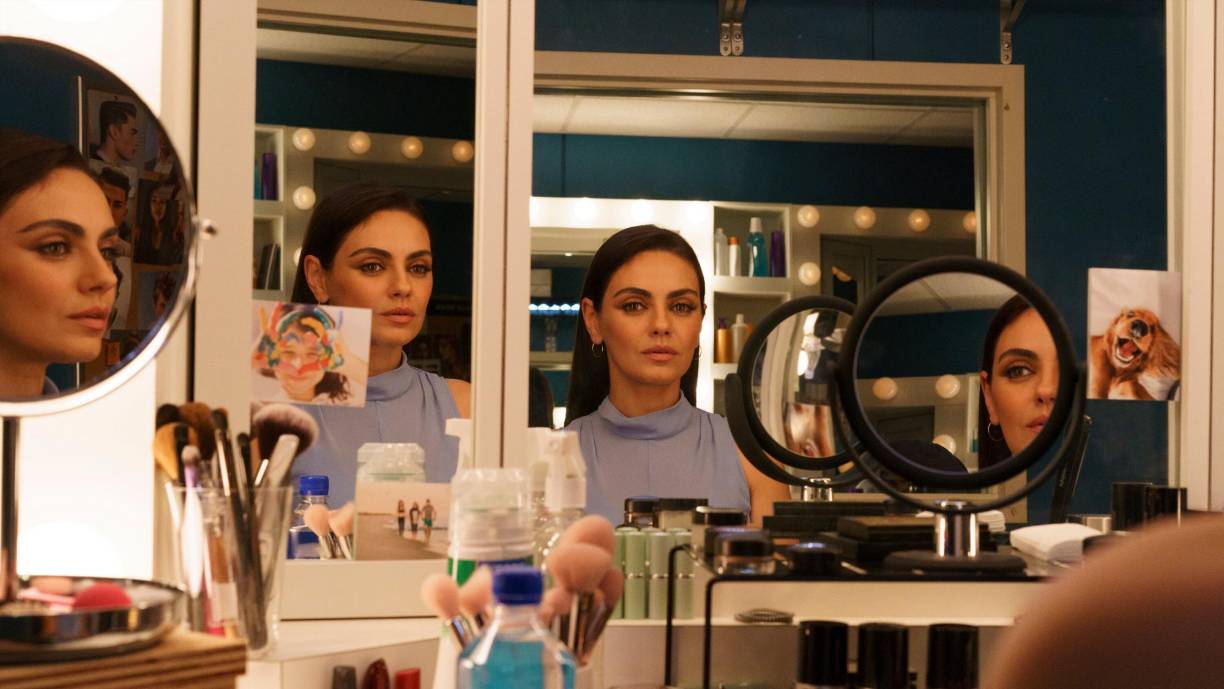 A diferencia del texto, en la película Ani realiza un ensayo para la revista ‘The New York Times’, en él expresa sus vivencias y lo que verdaderamente ocurrió tiempo atrás.