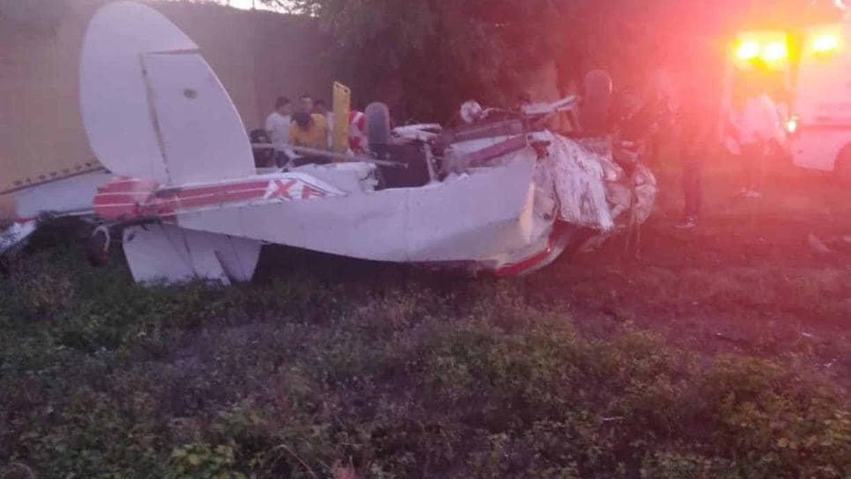 La pareja que contrató al piloto para revelar el sexo de su futuro bebé se encuentra conmocionada.