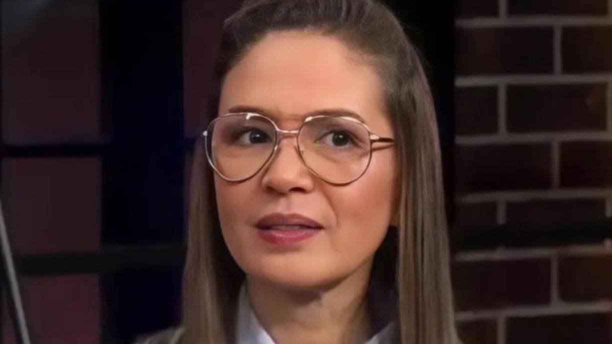 El boxeador Julio César Chávez, quien recientemente participó en “Las Estrellas Bailan” en Hoy junto a su hija menor, habló sobre los tratamientos a los que se someterá Yolanda Andrade en Estados Unidos y confesó su teoría sobre sus constantes recaídas.