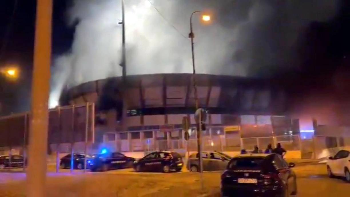 Cerca de 250 hinchas del Calcio Foggia fueron los que acudieron al sector destinado a los visitantes.