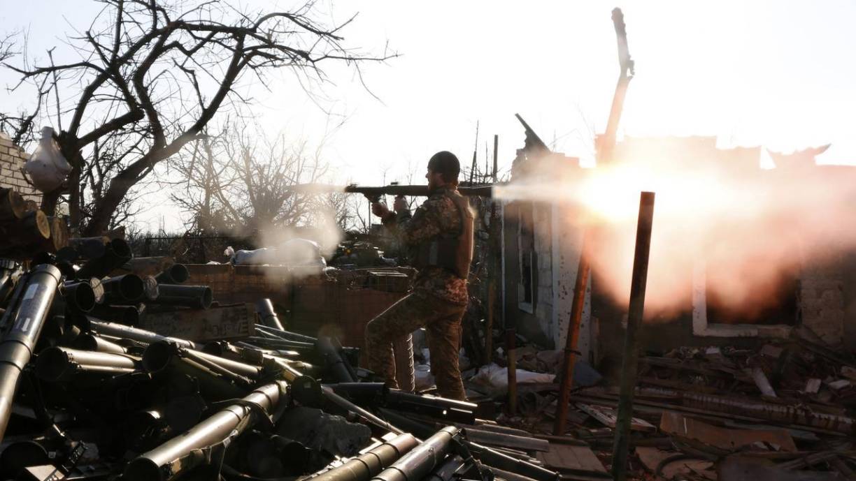 Tropas ucranianas en la frontera con Rusia se aferran a la OTAN como su única esperanza