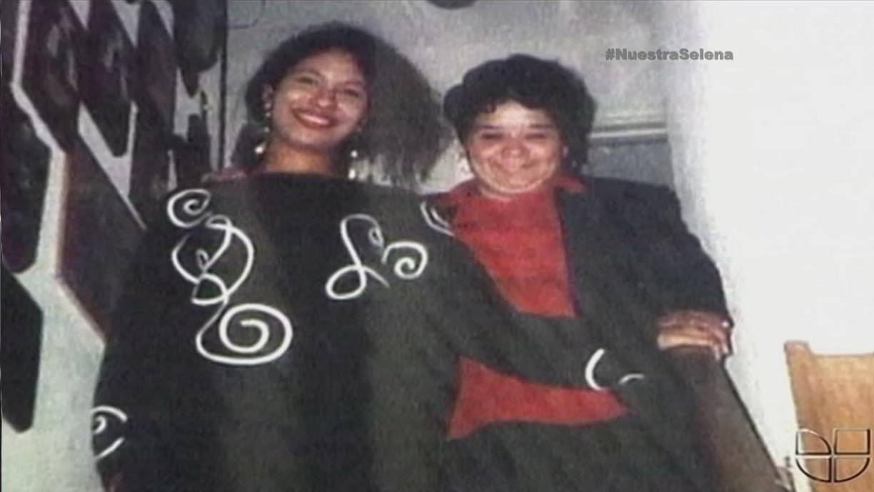 Tras ganarse la confianza de Selena, Yolanda quedó a cargo de las boutiques de la joven estrella. La intérprete se daría cuenta que su mejor amiga y administradora desvió fondos de sus tiendas, por lo que la despidió. El 31 de marzo de 1995, Selena citó a su amiga en el hotel motel Days Inn. Se dice que ahí tuvieron una fuerte discusión donde Yolanda sacó un arma y disparó a Quintanilla, quien más tarde falleció.