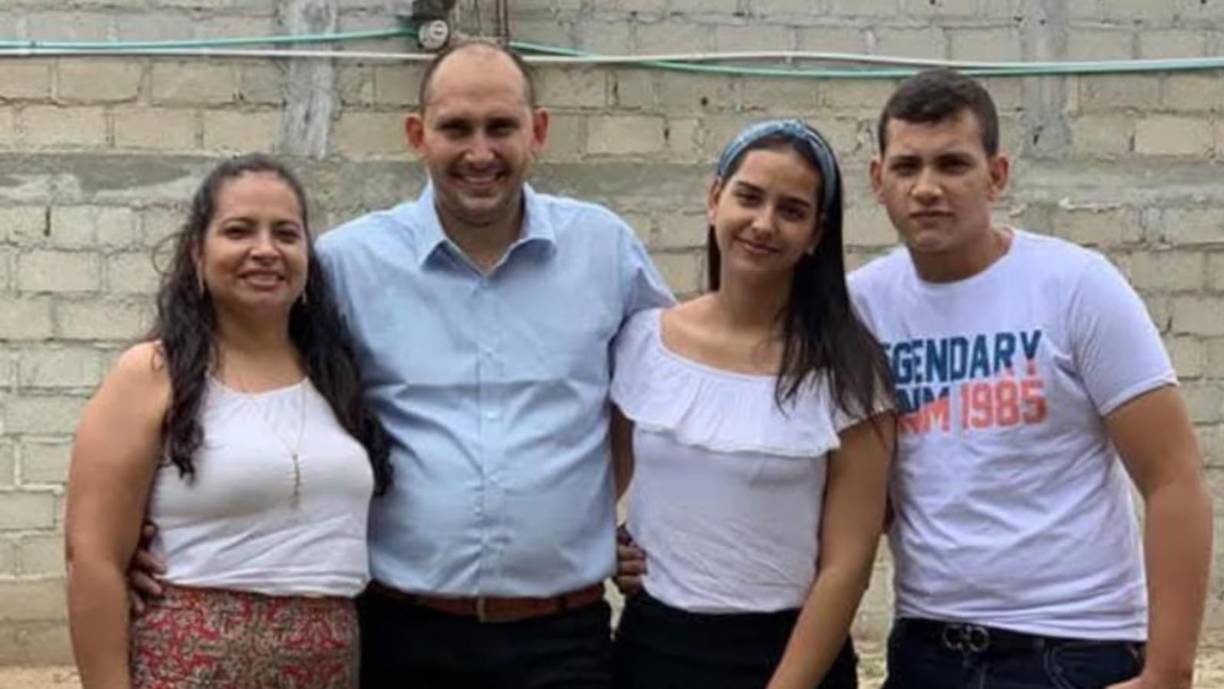 El principal móvil señalado por las autoridades apunta a un caso de extorsión, ligado a un sector del Clan del Golfo excluido de las negociaciones de paz impulsadas por el gobierno del presidente Gustavo Petro.